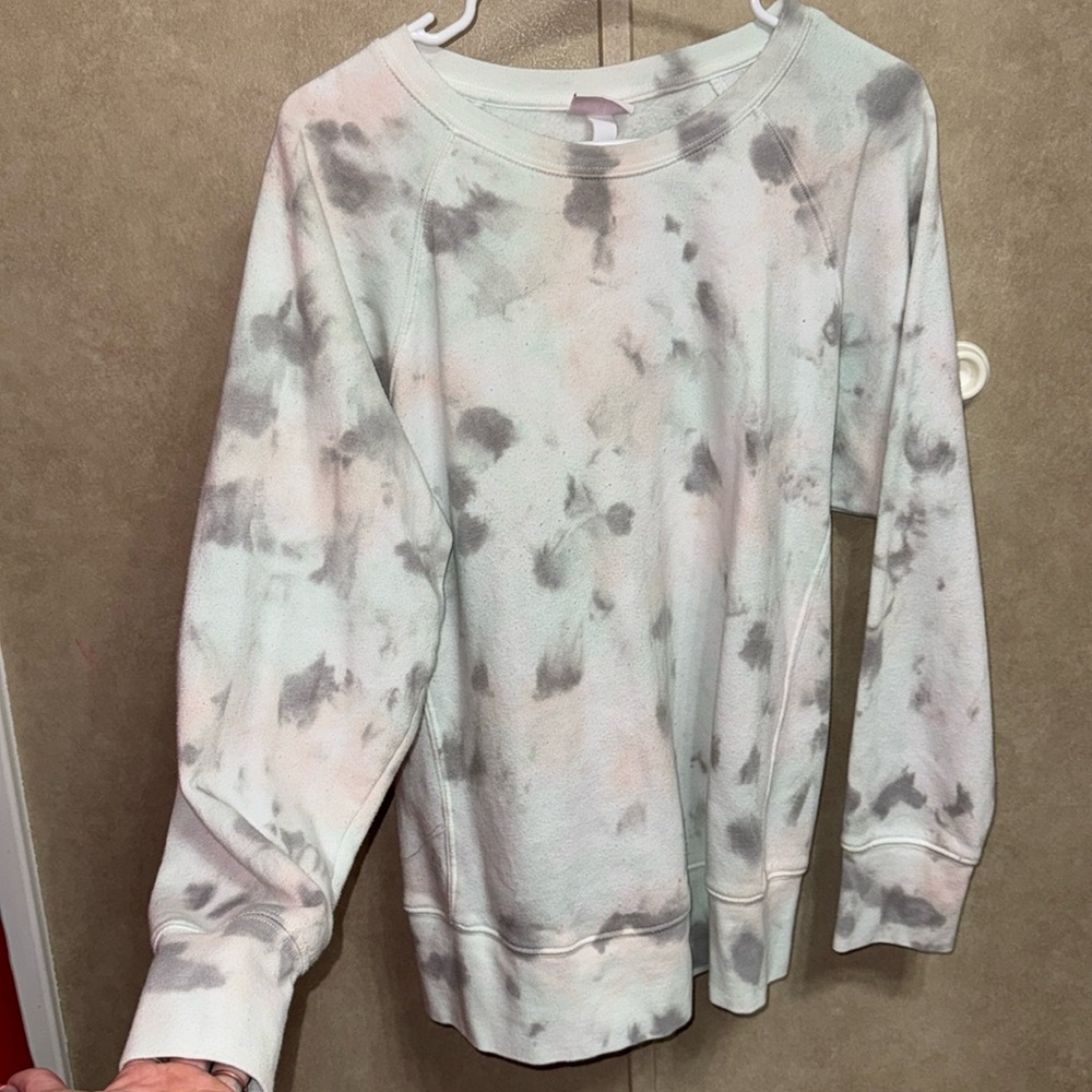 Maternity sweatshirt